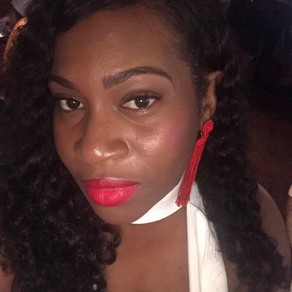 Meet your Posher, Collette - Picture 1 of 1